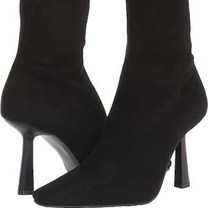 Steve Madden Black Suede Vakay Booties